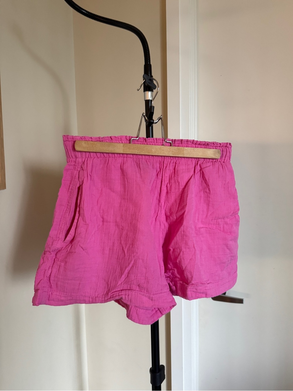 GAP Pink Button-Up & Short SET - Picture 4 of 6
